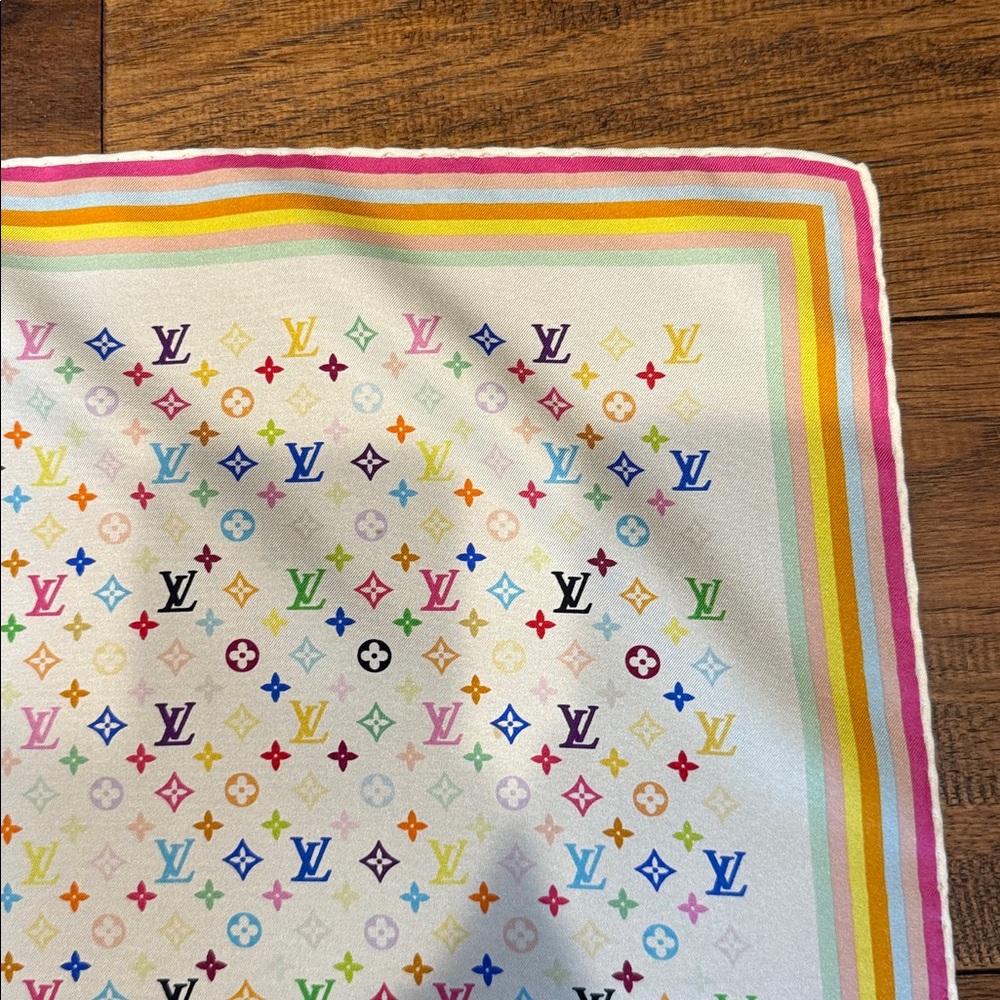 Louis Vuitton Takashi Murakami White Multicolor Silk Scarf 26.5x26.5” - Picture 4 of 13